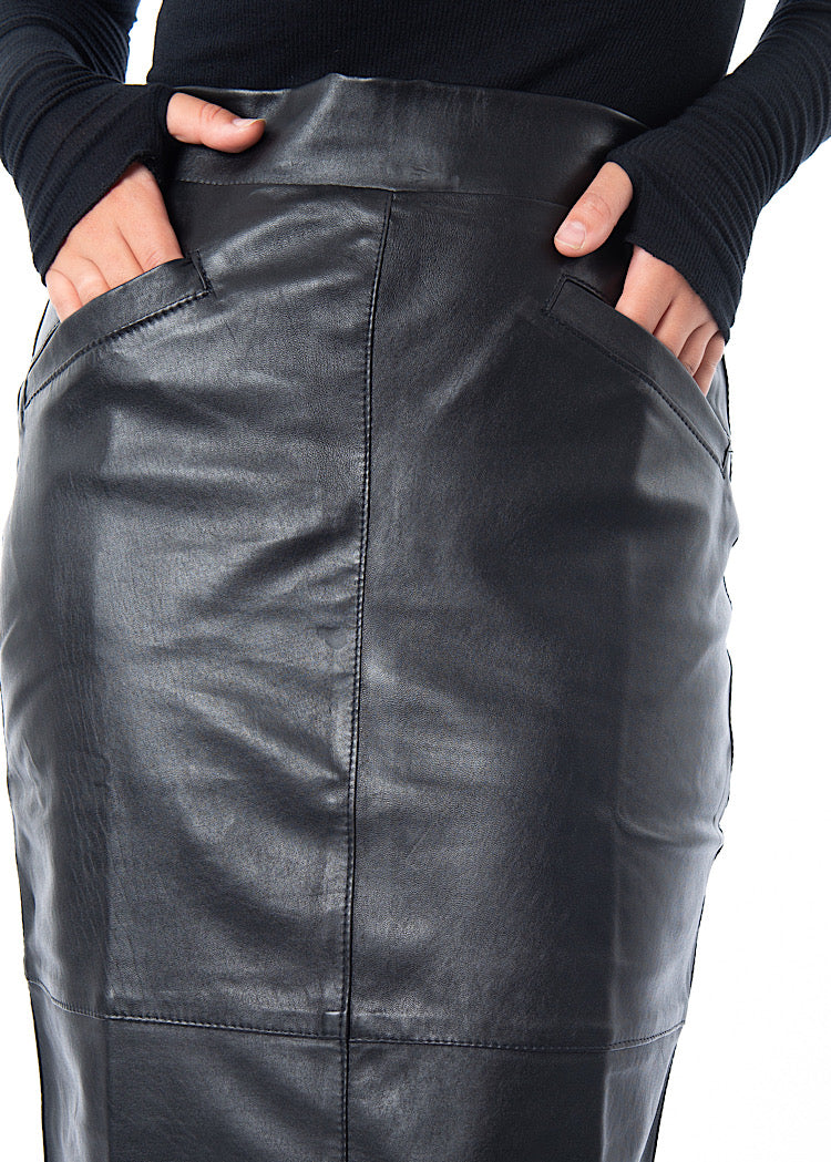 SORT AARHUS LEATHER SKIRT *BURGUNDY* (Shown in BLACK)