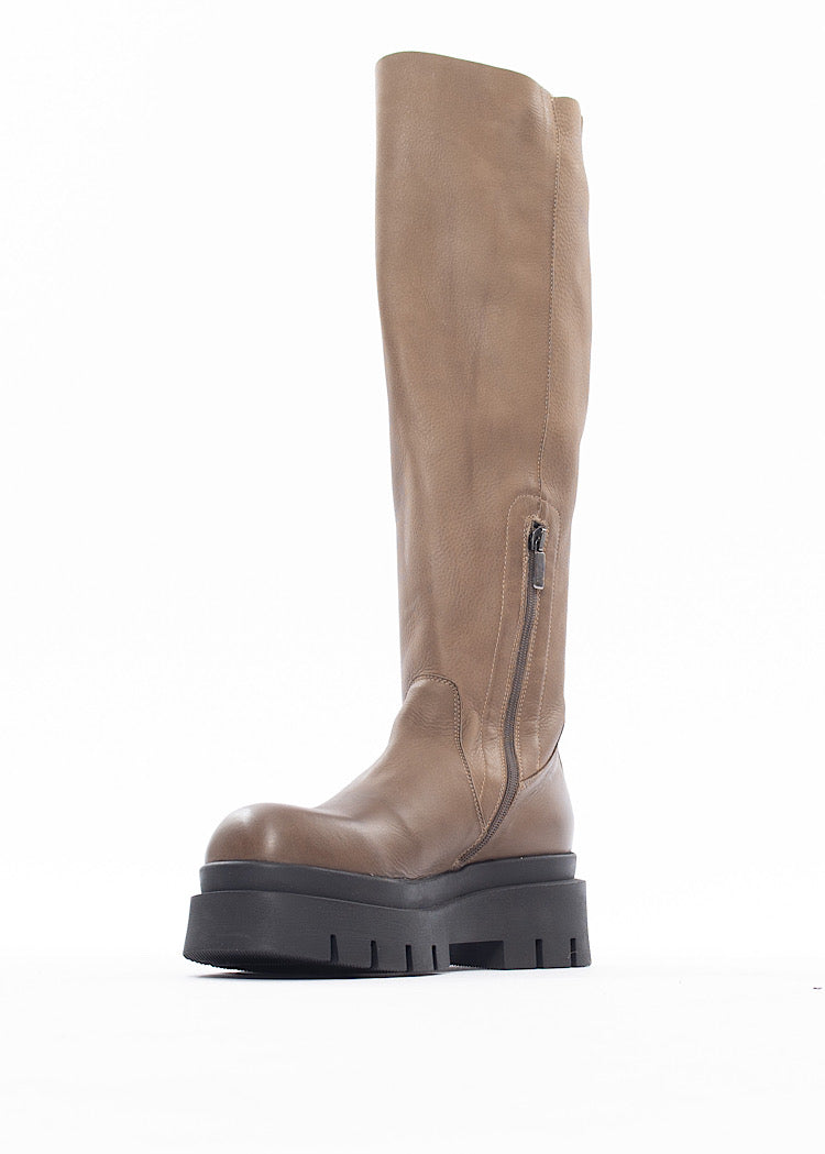 LOFINA BOOT