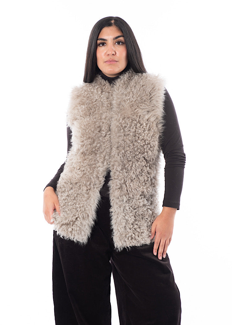 DOM GOOR SHEARLING GILET