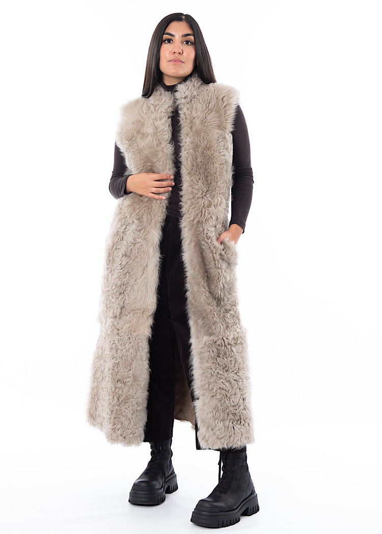 DOM GOOR LONG SHEARLING GILET